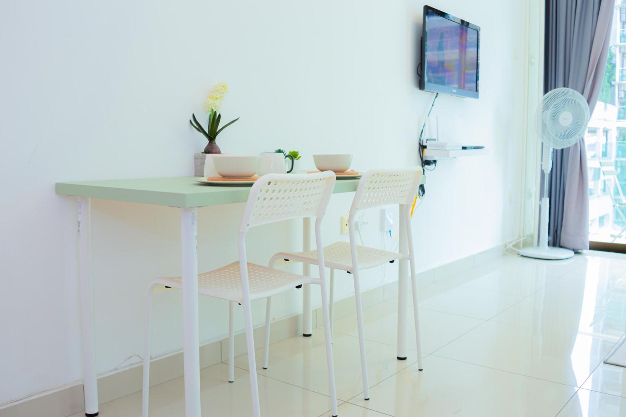 -garden View- Mount Austin Aeon Ikea 10 Mins - A13a Apartemen *